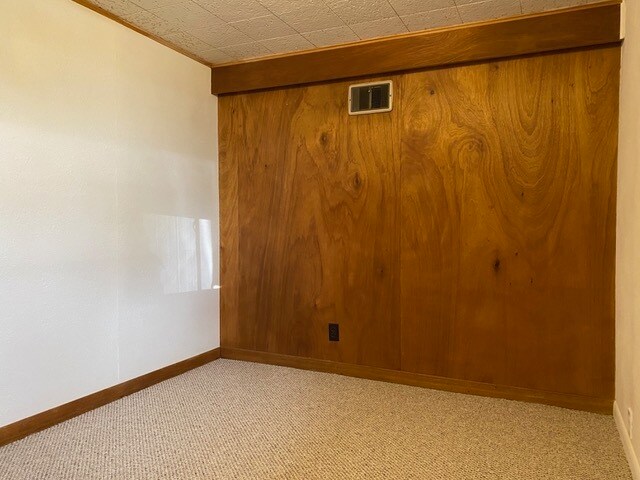 Building Photo - 225 N Overland Trl