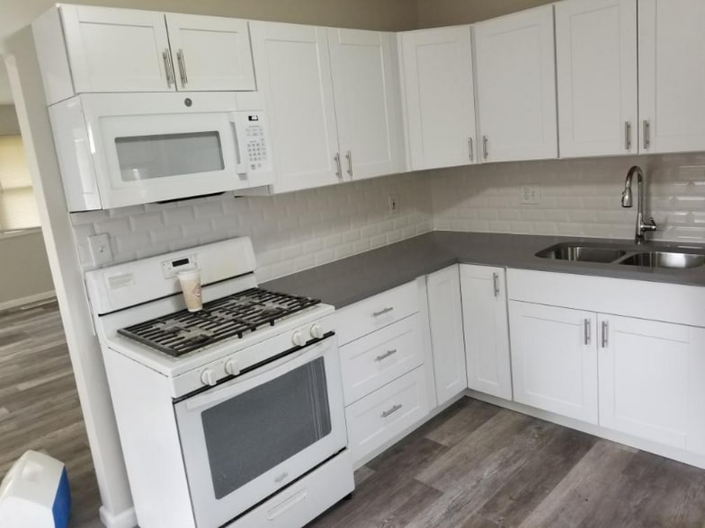 Building Photo - 21901 Sloman St