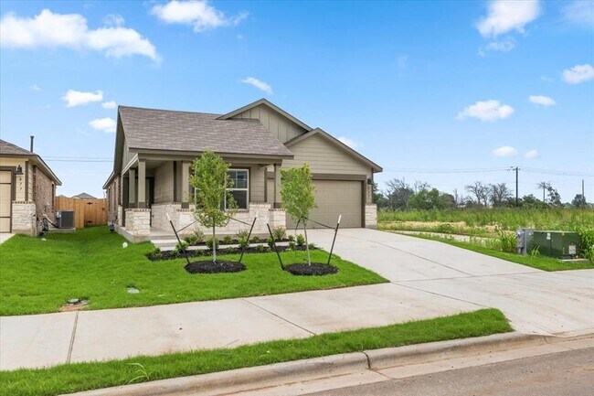 Building Photo - 487 Alamito Ave