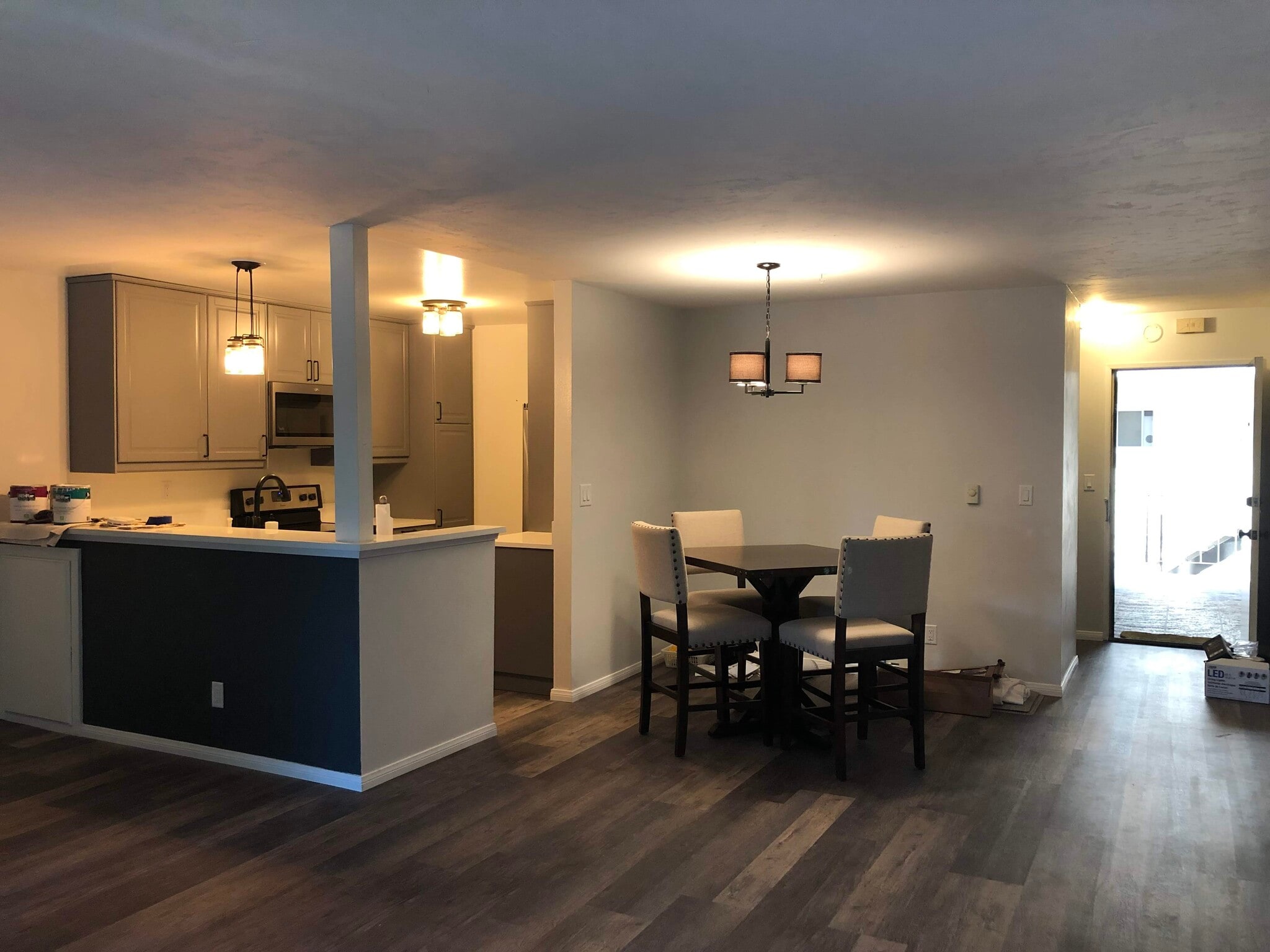 Dining Nook - 4045 E 3rd St