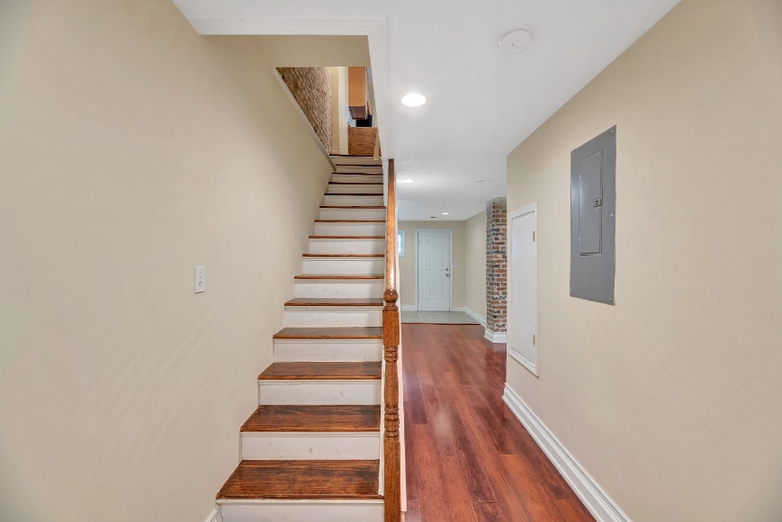 Building Photo - 1865 Newton St NW