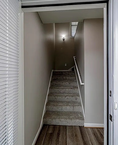 Building Photo - 6520 Brook Bend Way