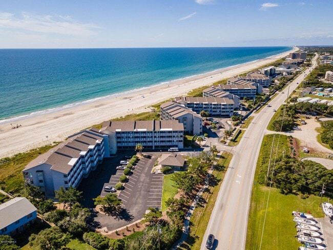 Building Photo - 2111 W Fort Macon Rd