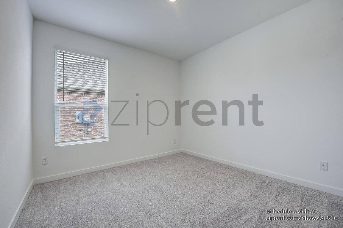 Building Photo - 1313 Rockwell Dr