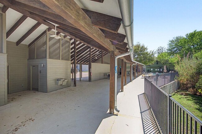 Building Photo - 1201 Grove Blvd