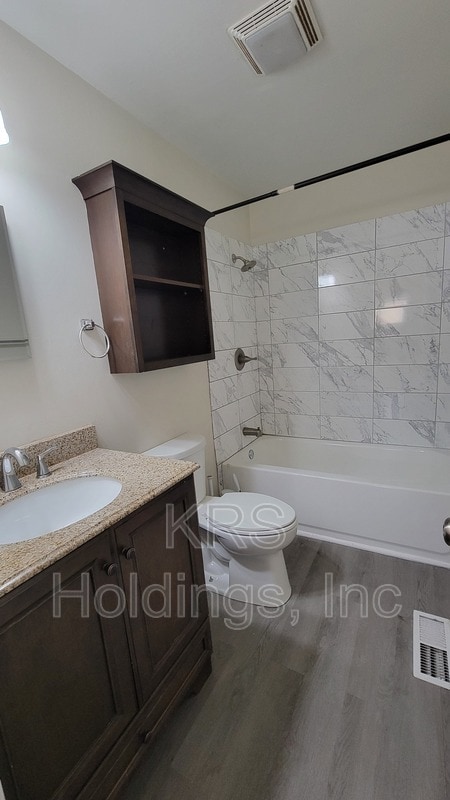 Building Photo - 1210 Downing Rd