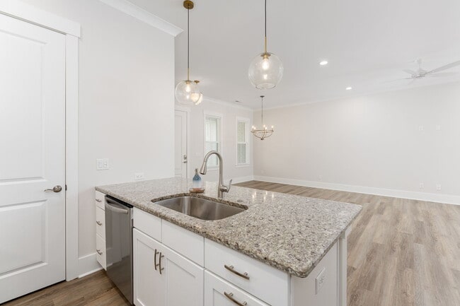 Building Photo - 4454 Bannock Cir