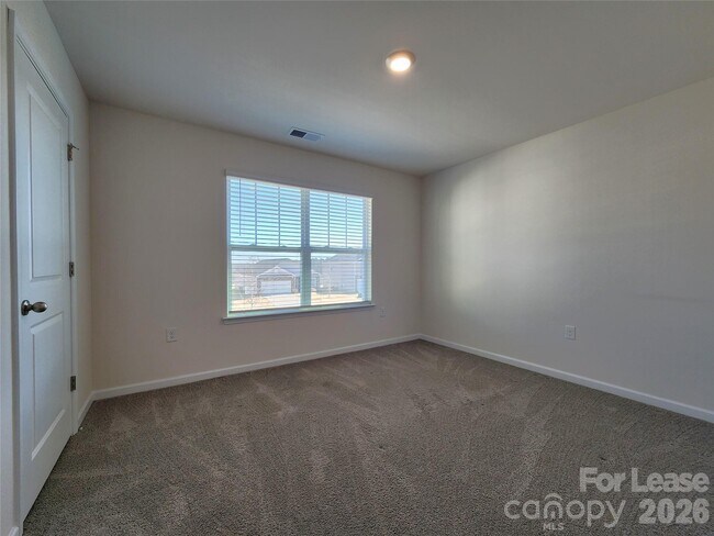 Building Photo - 125 Sycamore Xing Ct