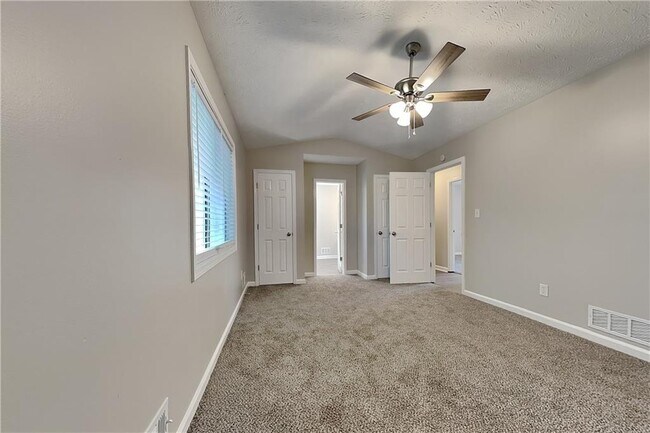 Building Photo - 3500 Quail Hollow Trail