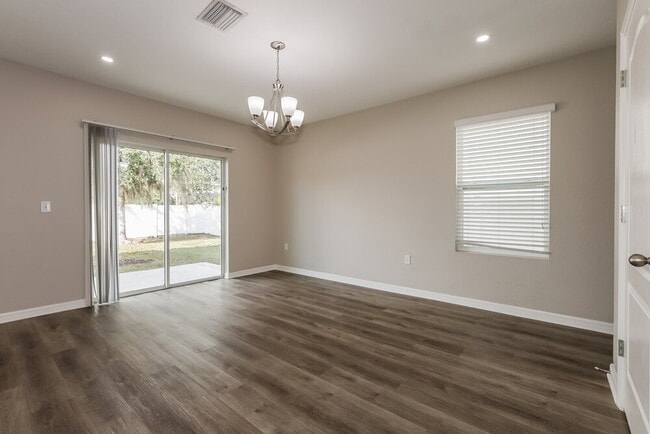 Building Photo - 10508 Whispering Hammock Dr