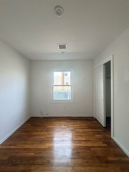 Building Photo - 696A Ave E