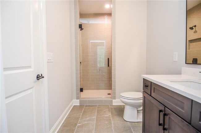 Building Photo - 3963 Enclave Wy