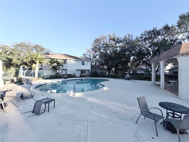 Building Photo - 3707 Pine Cone Cir
