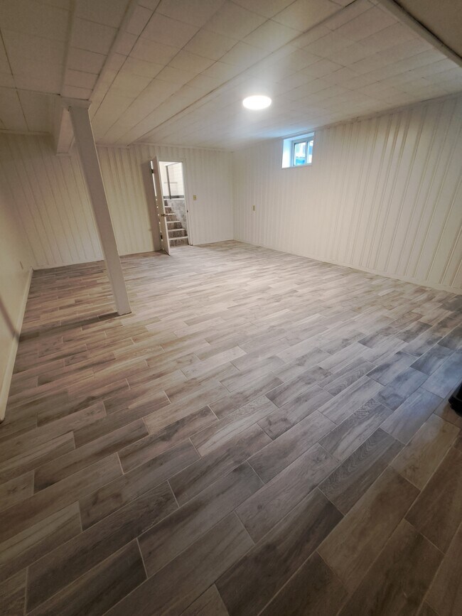 Building Photo - 2883 Charing Rd