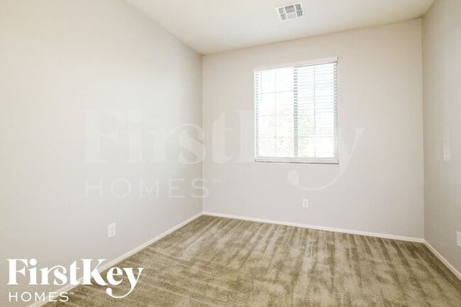 Building Photo - 12135 W Rowel Rd