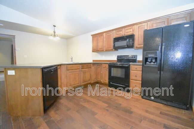 Building Photo - 103 Covey Ct