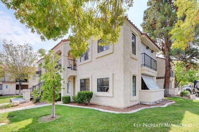 Building Photo - 4700 Nara Vista Way