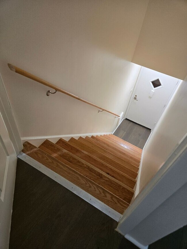Building Photo - Charming 2BR Condo in Bethel