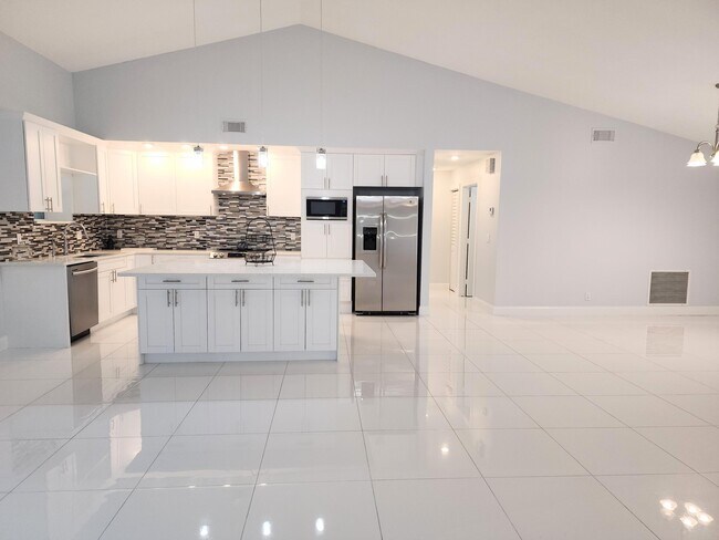 Primary Photo - 14526 Paddock Dr