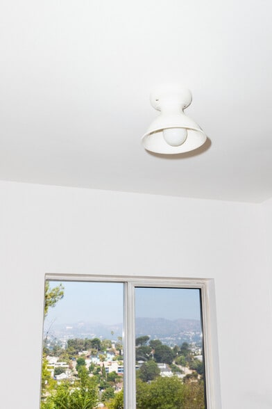 Building Photo - 2001 N Alvarado St