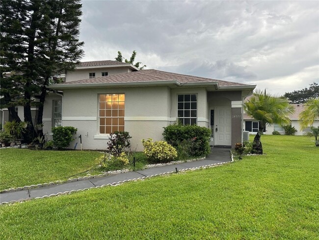 Building Photo - 14572 Laguna Beach Cir