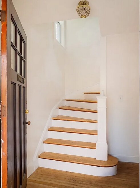 Building Photo - 38 Burgoyne St
