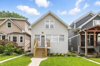 Building Photo - 1024 S Ridgeland Ave