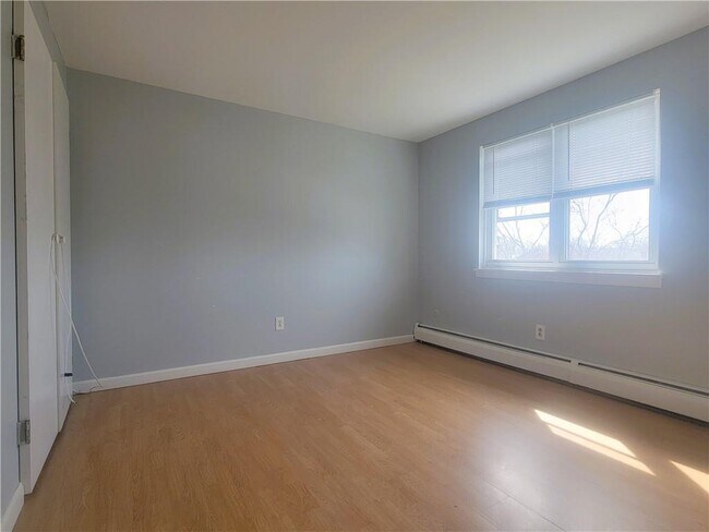 Building Photo - 70 Carroll Ave