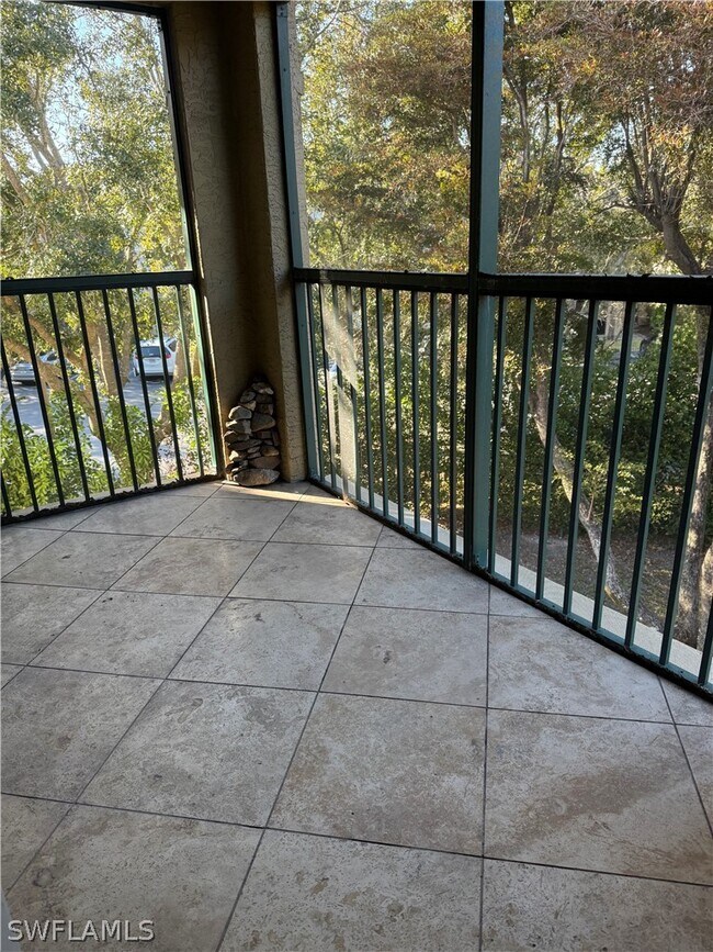 Building Photo - 8861 Colonnades Ct W