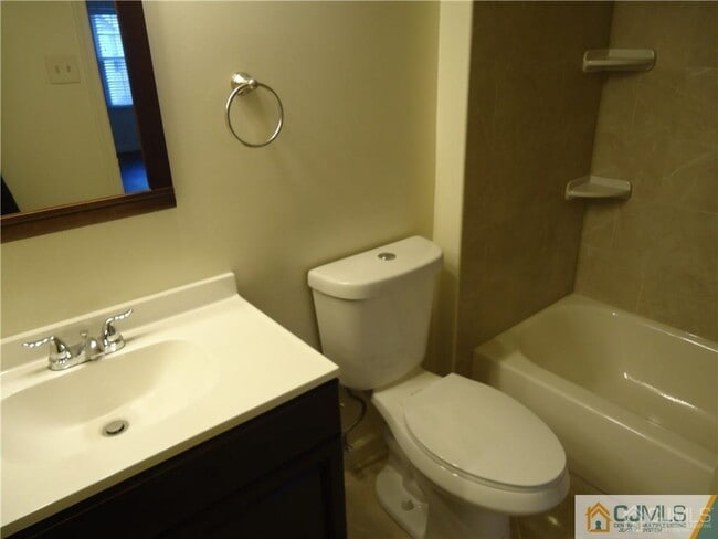 Building Photo - 80 Goodwin Dr