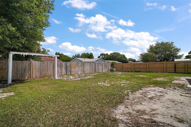 Building Photo - 14884 SW 35th Cir