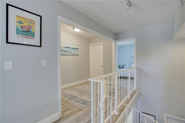 Building Photo - 2708 NE 14th Street Causeway