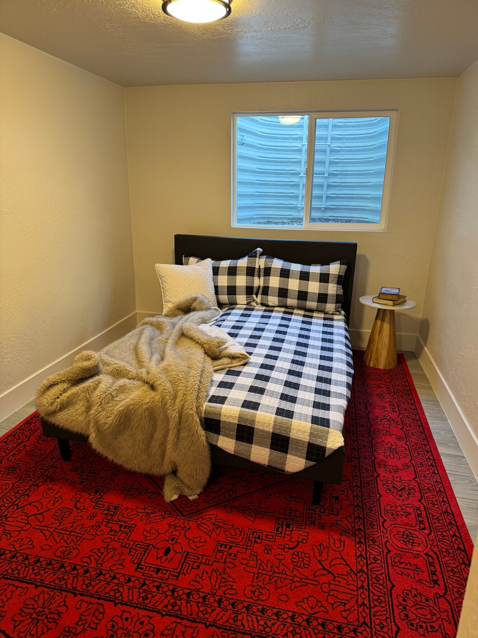 2nd large Bedroom - 8330 S Bryce Dr