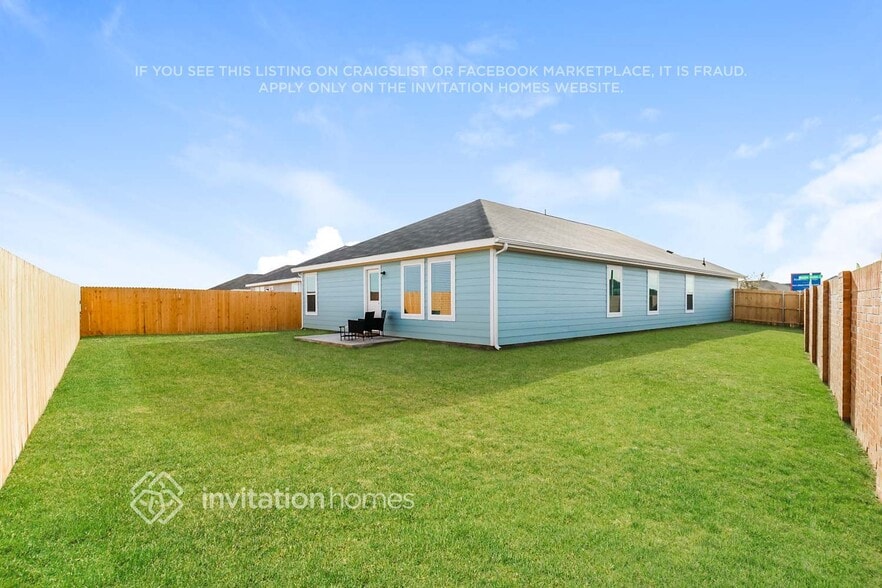 Building Photo - 4060 Mountain Meadow Rd