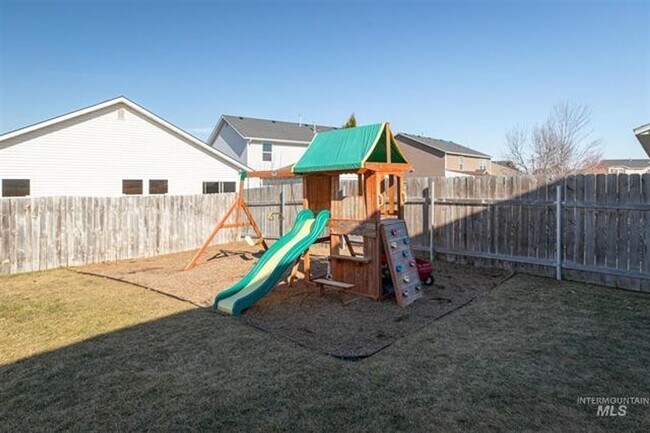 Building Photo - 5 Bedroom Home in South Boise _ Community ...