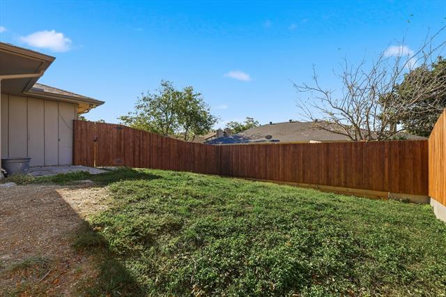 Building Photo - 2145 Willow Pl