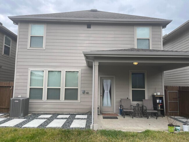 Building Photo - 1917 Barrel Oak Dr