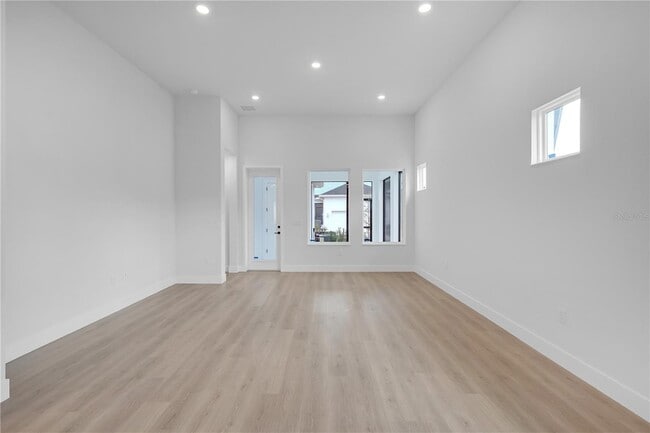 Building Photo - 7267 Kodiak Ln