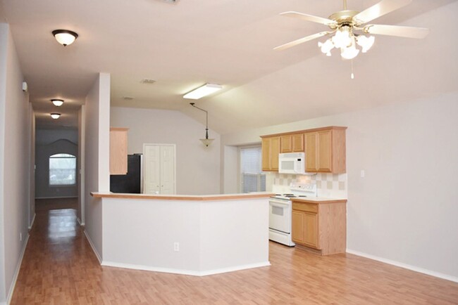 Building Photo - 11901 Gold Creek Dr E