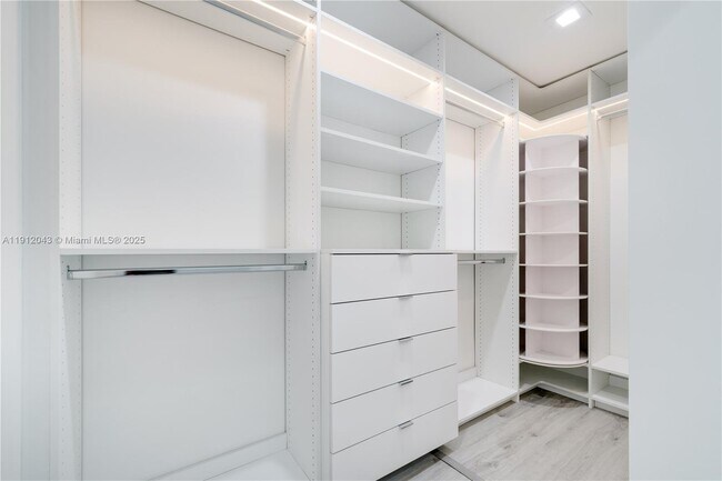 Building Photo - 11583 NW 69th Terrace