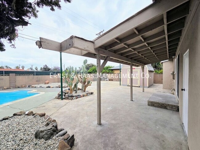Building Photo - 13418 Lynne Dr