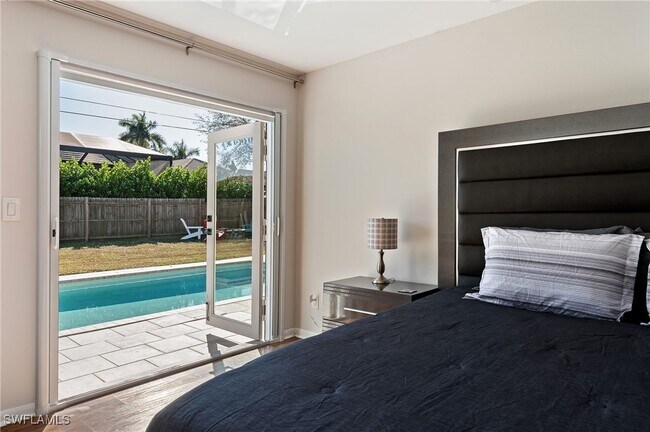 Building Photo - 714 105th Ave N