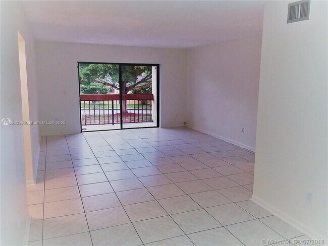 Building Photo - 8500 SW 149th Ave