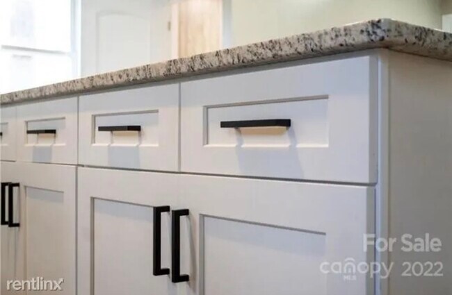 Building Photo - 2008 Choyce Cir