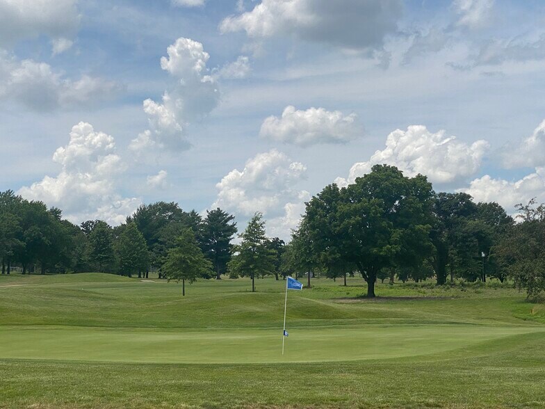 Building Photo - 1122 Crosby Dr