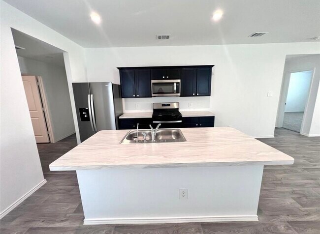 Building Photo - 14220 Fern Meadows Dr