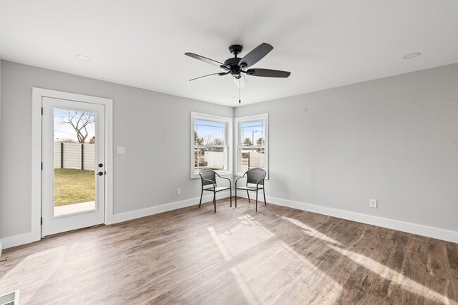 Building Photo - 102 Dogwood Ln