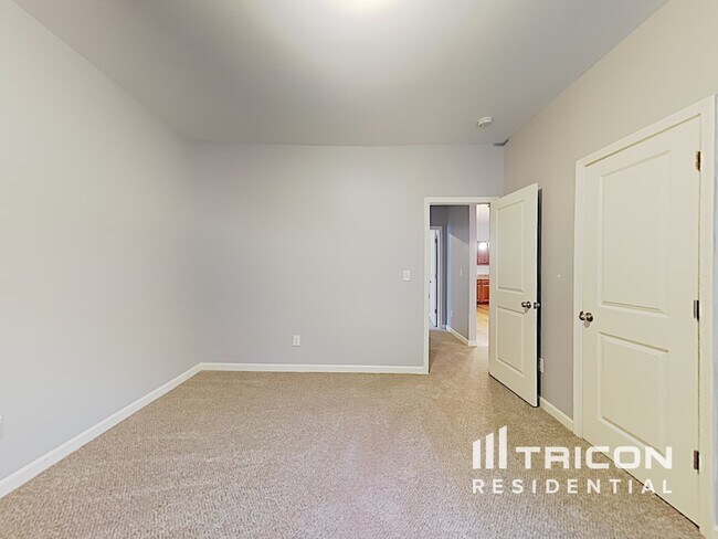 Building Photo - 6087 Semaphore Rdg
