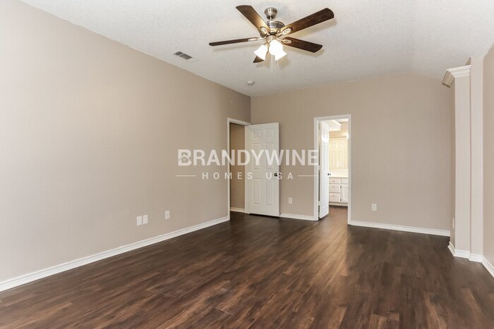 Building Photo - 1520 Warwick Dr