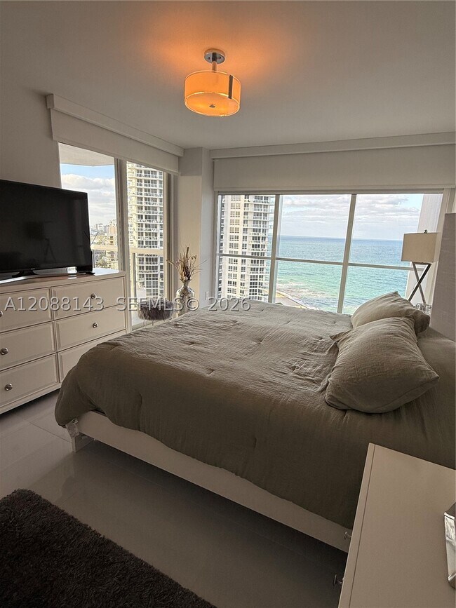 Building Photo - 6301 Collins Ave
